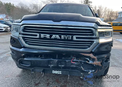 2019 Ram 1500 Laramie 4X4 5'7 Box из США, поврежденный, VIN 1C6SRFJT1KN589034